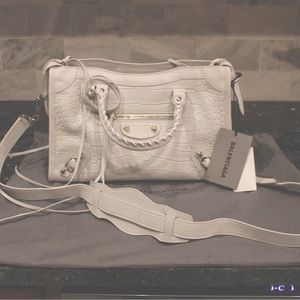 Absolutely stunning classic balenciaga bag! New with tags